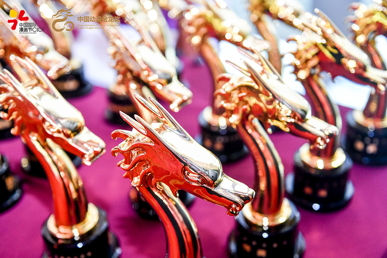 温暖人心的原创绘本《穿红靴子的拉丁小子》