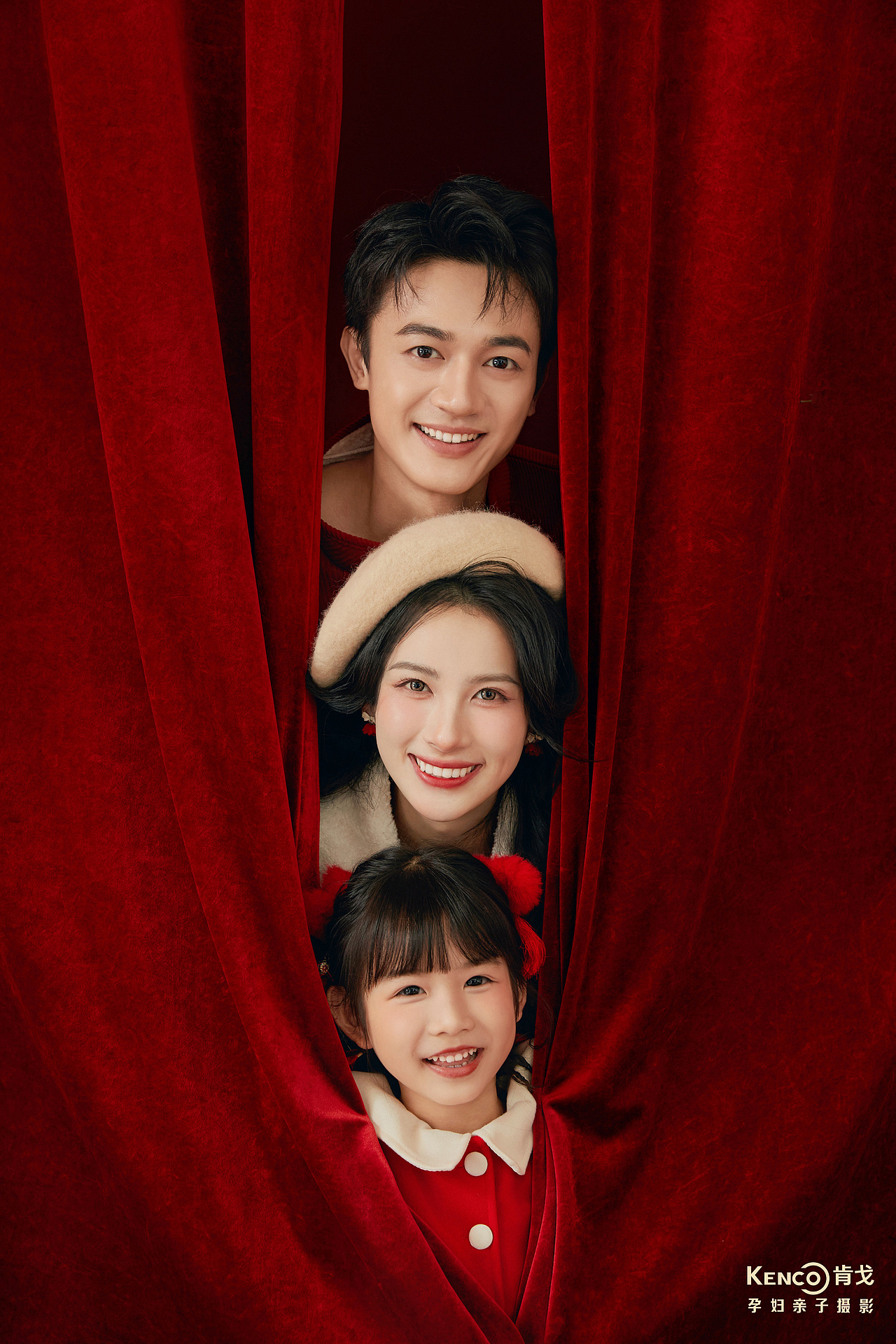 《元旦新年亲子照》（图ZMzU4ODEyOTA0） - 修图/后期 - 站酷设计师燕小苏原创素材 - 站酷ZCOOL