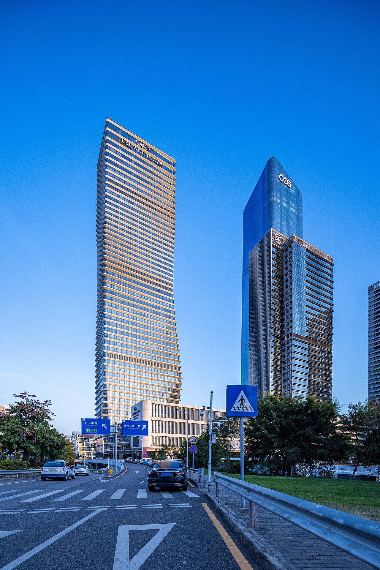 建筑摄影 | 深圳深铁皇冠假日酒店