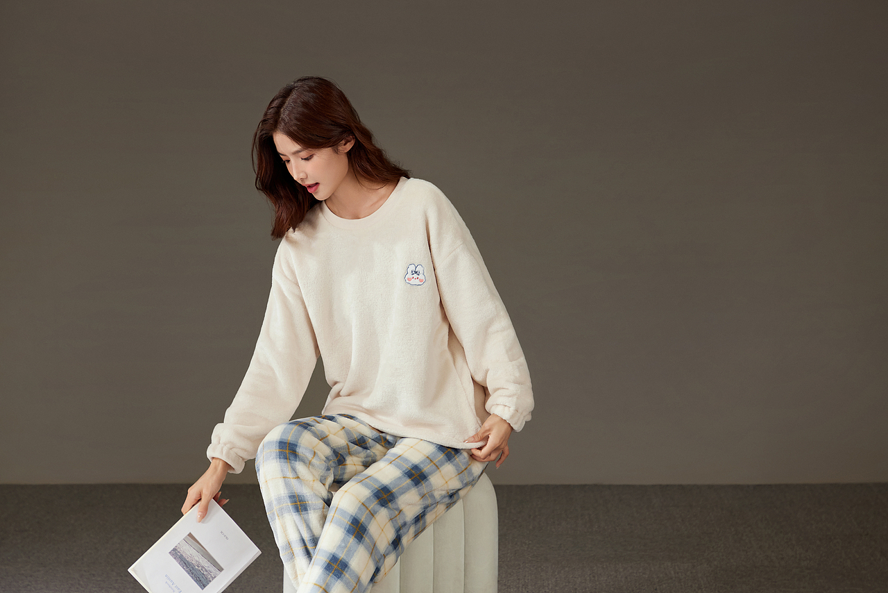 雅倩家居服睡衣暗色调