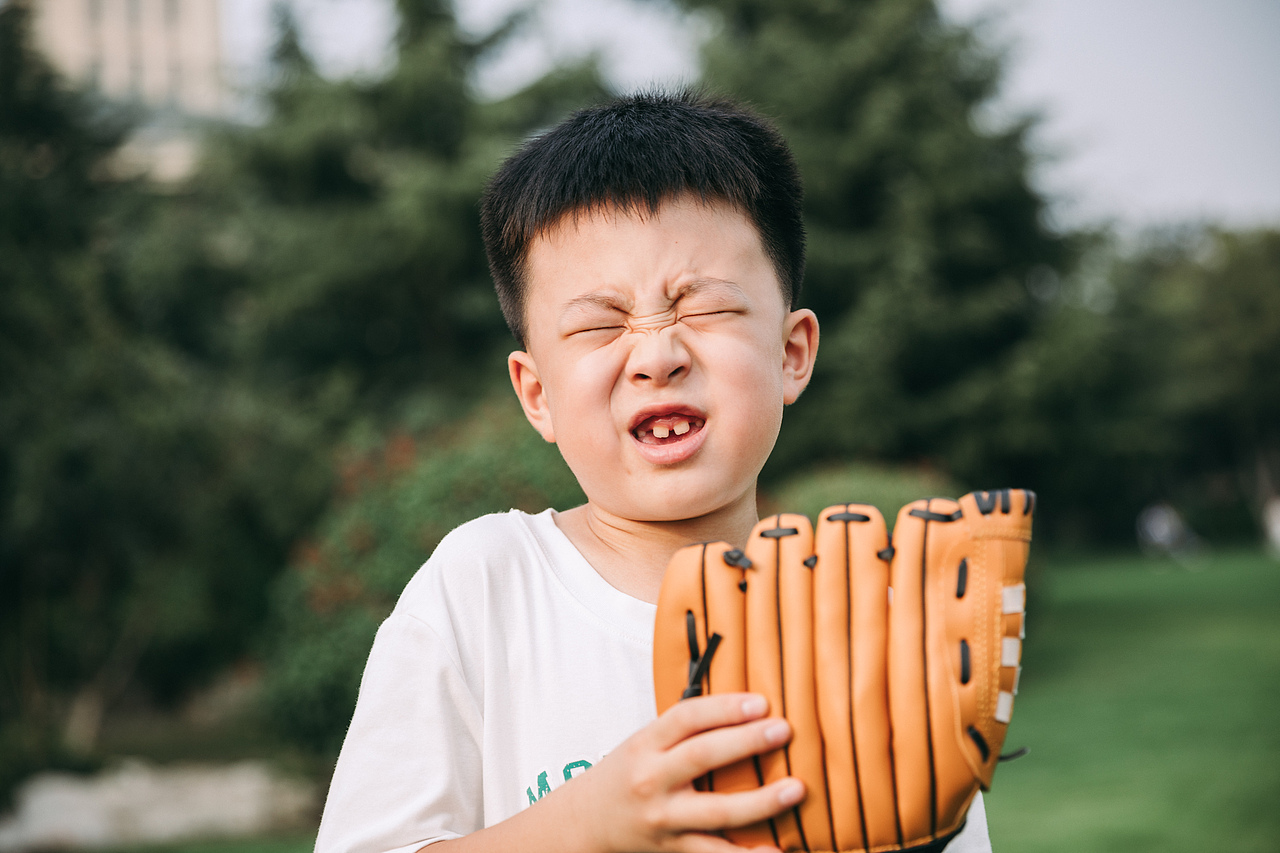 镶着金边的童年