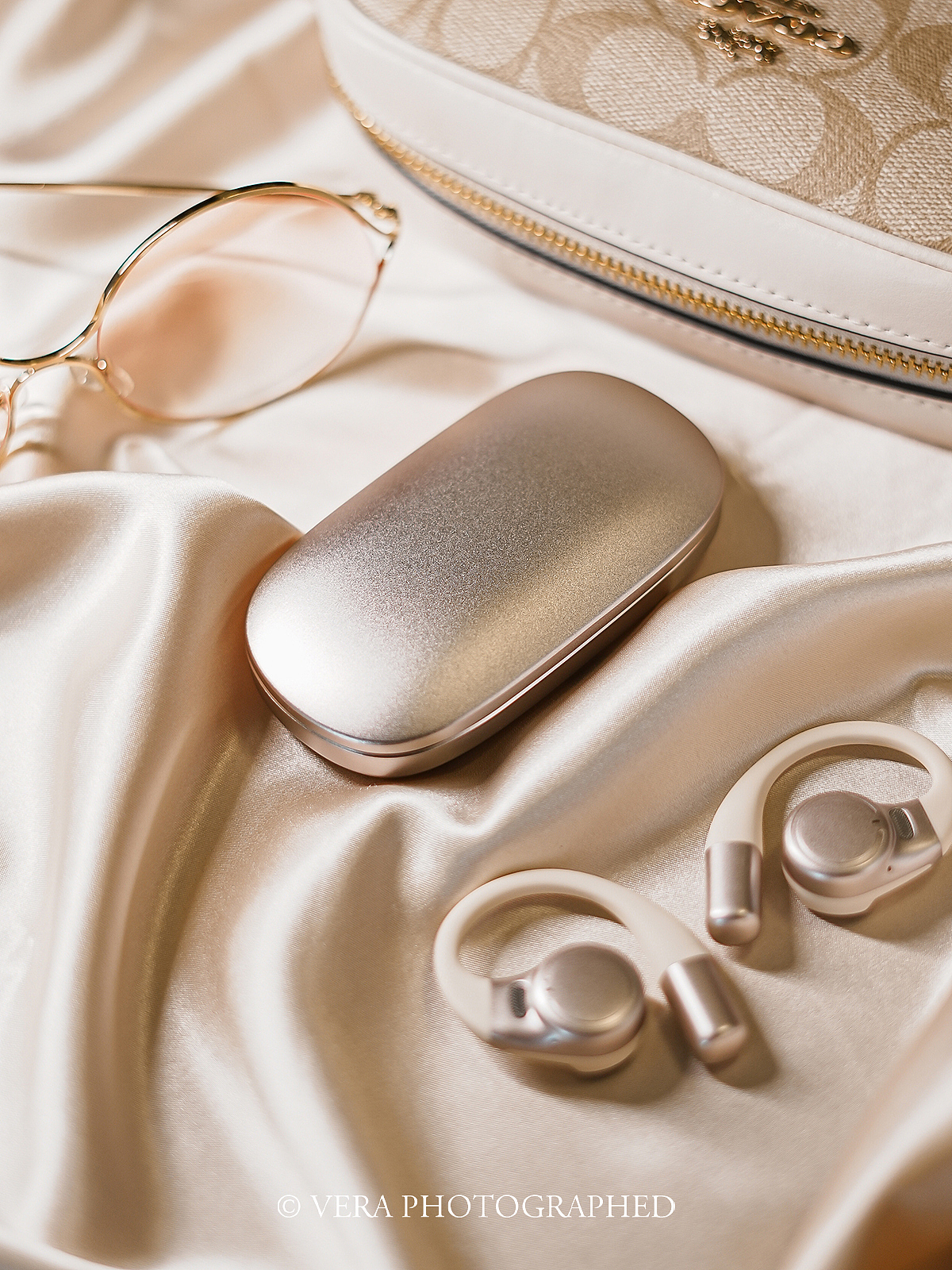 魅藍(lán)OpenBlus2開放式藍(lán)牙耳機（圖ZMzY4NjUyNTM2） - 產(chǎn)品攝影 - 站酷設(shè)計師葉少Vera原創(chuàng)素材 - 站酷ZCOOL