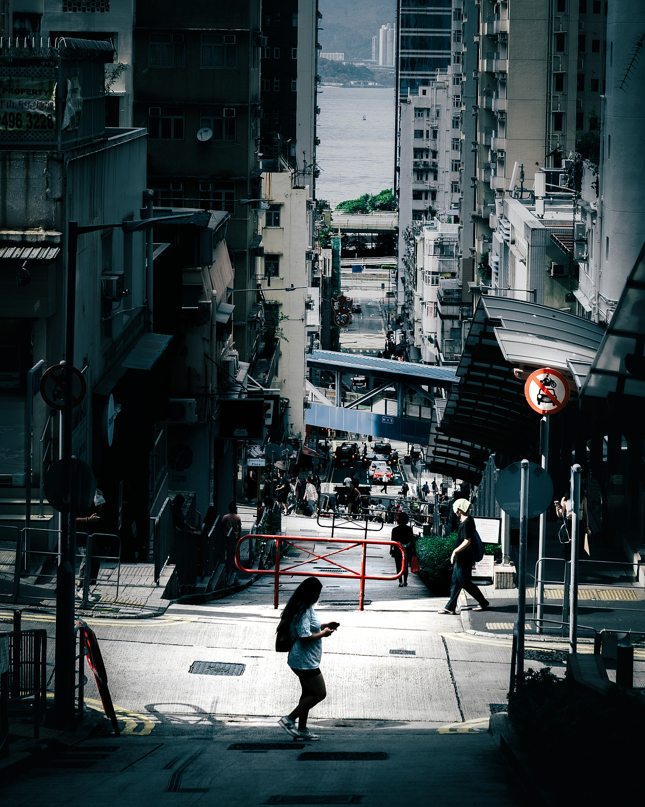 香港 I 街头摄影（图ZMzY5NDQ5NDc2） - 人文/纪实摄影 - 站酷设计师淹死的馒头123原创素材 - 站酷ZCOOL