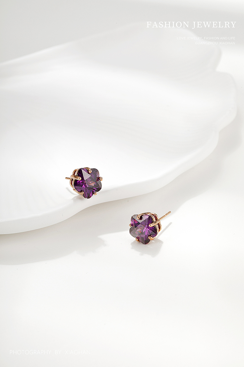 电商饰品拍摄 简约风 极简风 宝石耳钉 耳钉 日常拍摄（图ZMzY4OTEwNDk2） - 产品摄影 - 站酷设计师广州小韩原创素材 - 站酷ZCOOL