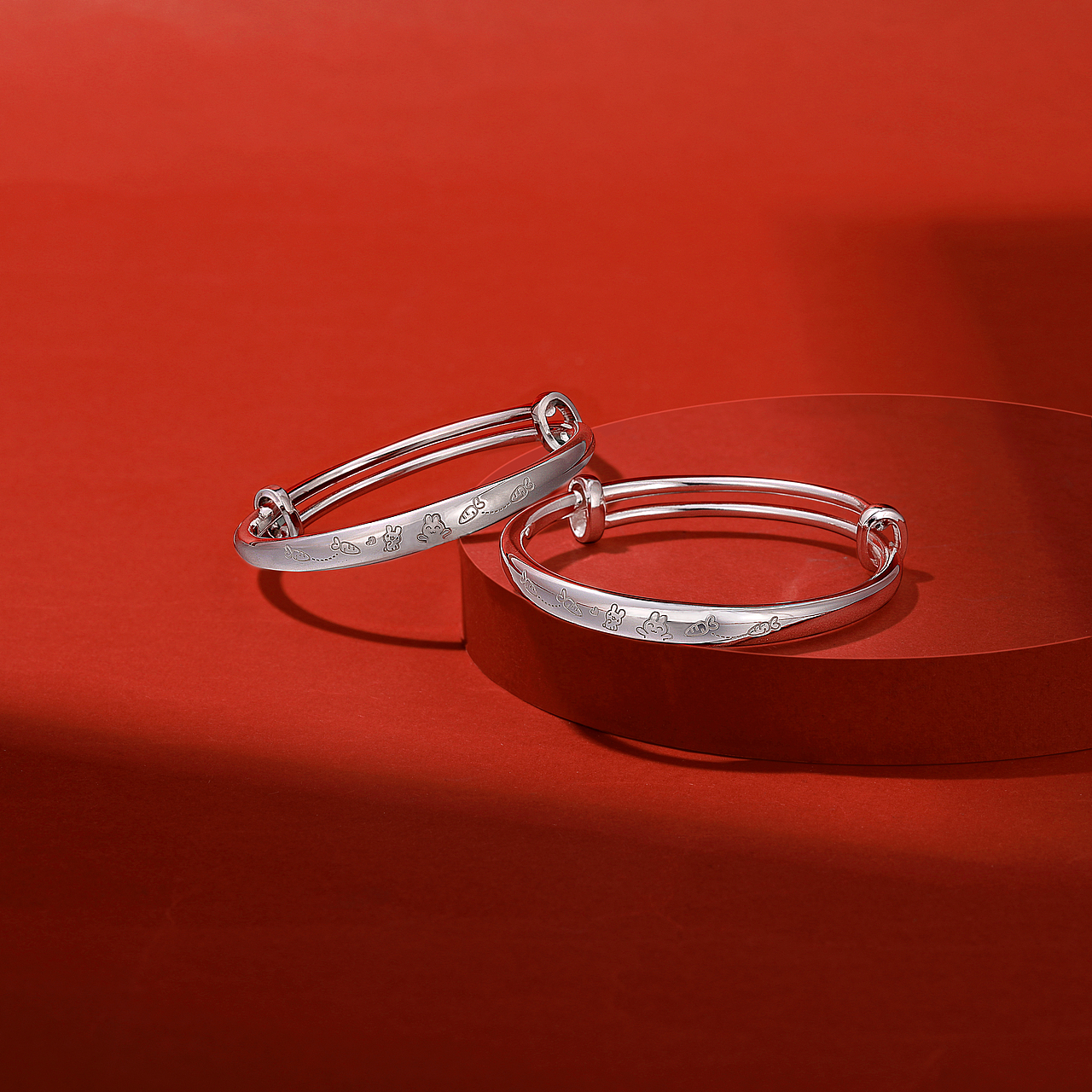 珠宝摄影vol.13 | 宝宝锁包手镯【红色·光影】