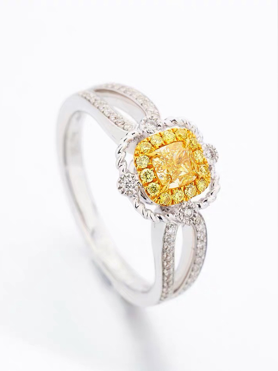 【首饰】黄钻围镶钻石戒指实拍