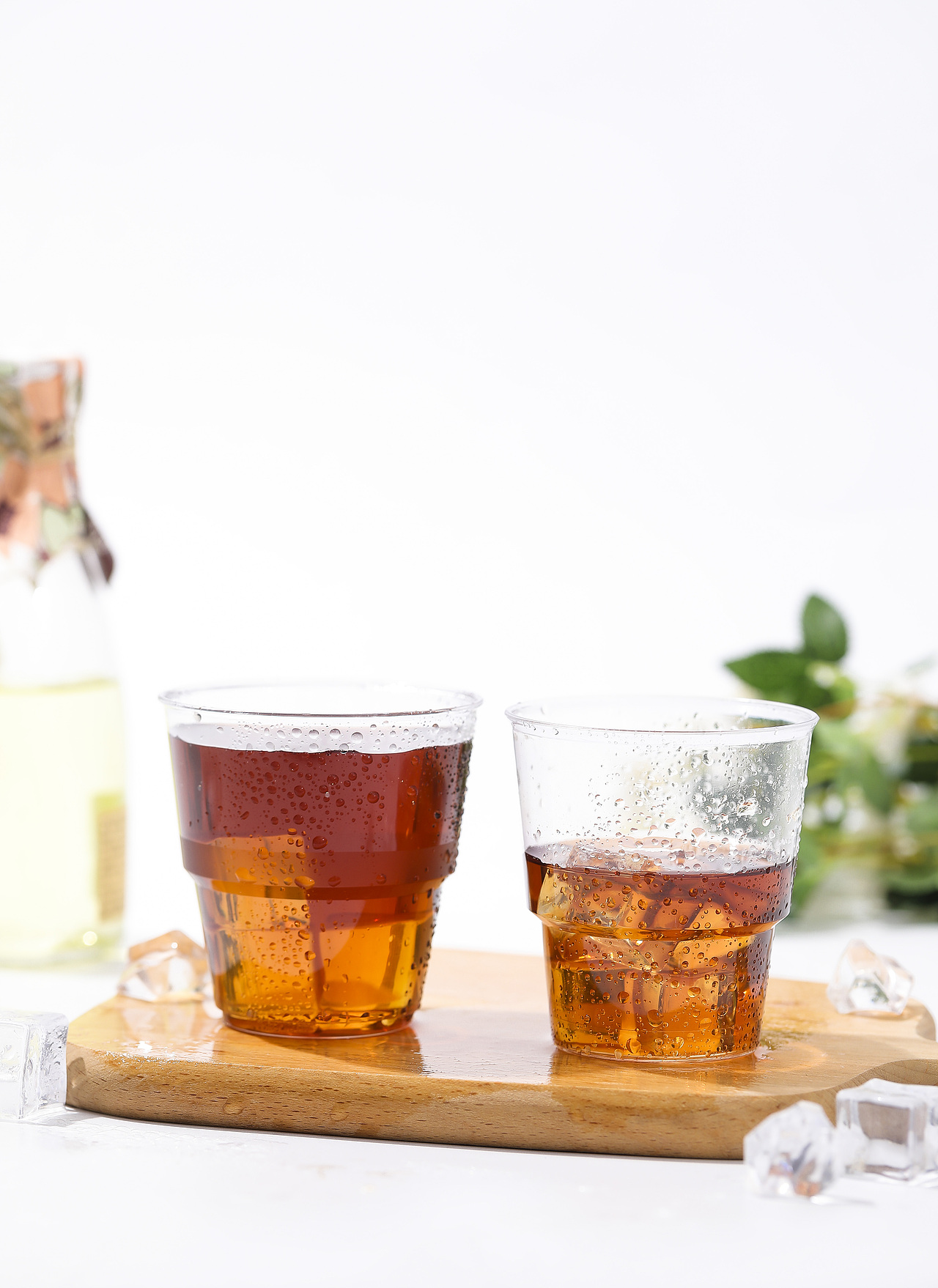 太空杯 一次性塑料杯（图ZMzA3OTMxNDk2） - 产品摄影 - 站酷设计师浮光STUDIO原创素材 - 站酷ZCOOL