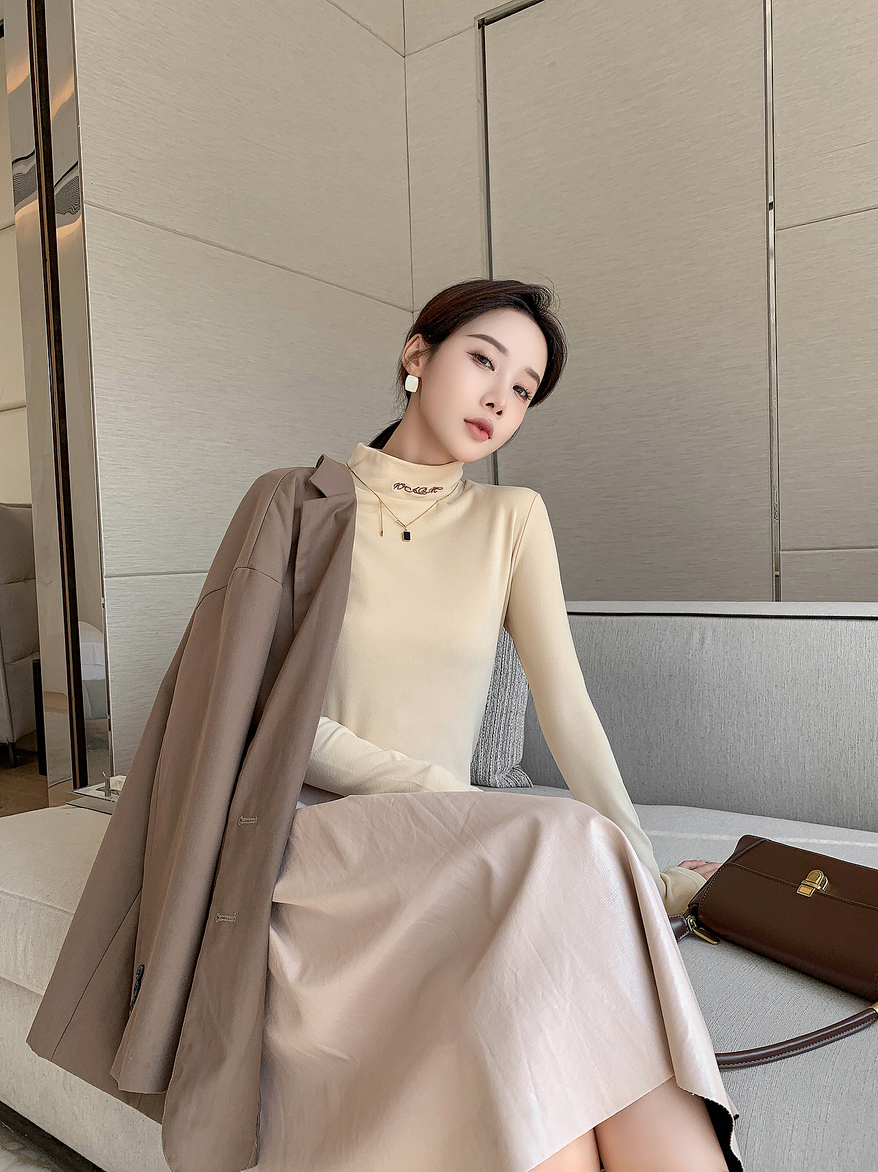 小红书 | 打底衫女装穿搭手机拍摄后期