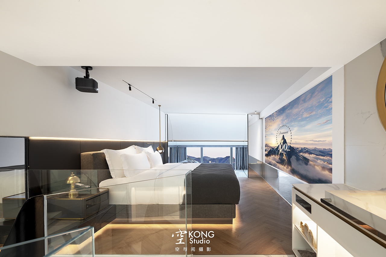 酒店空间摄影 ：重庆ISEYA高空浮云酒店 客房NO.1（图ZMzUyMjA2NjY0） - 酒店餐饮设计 - 站酷设计师空与间摄影原创素材 - 站酷ZCOOL