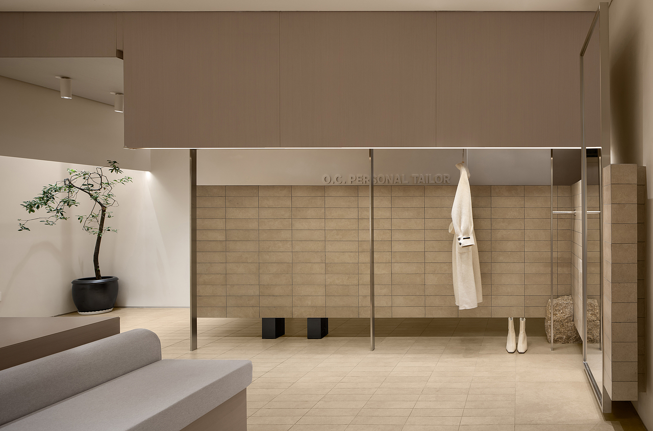 O.C. PERSONAL TAILOR|MOOTHAN. DESIGN