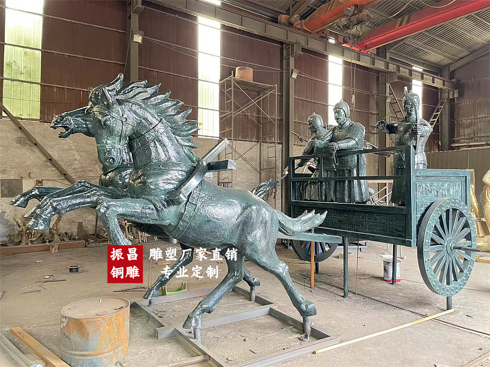古代大战马拉车城市景观雕塑作品