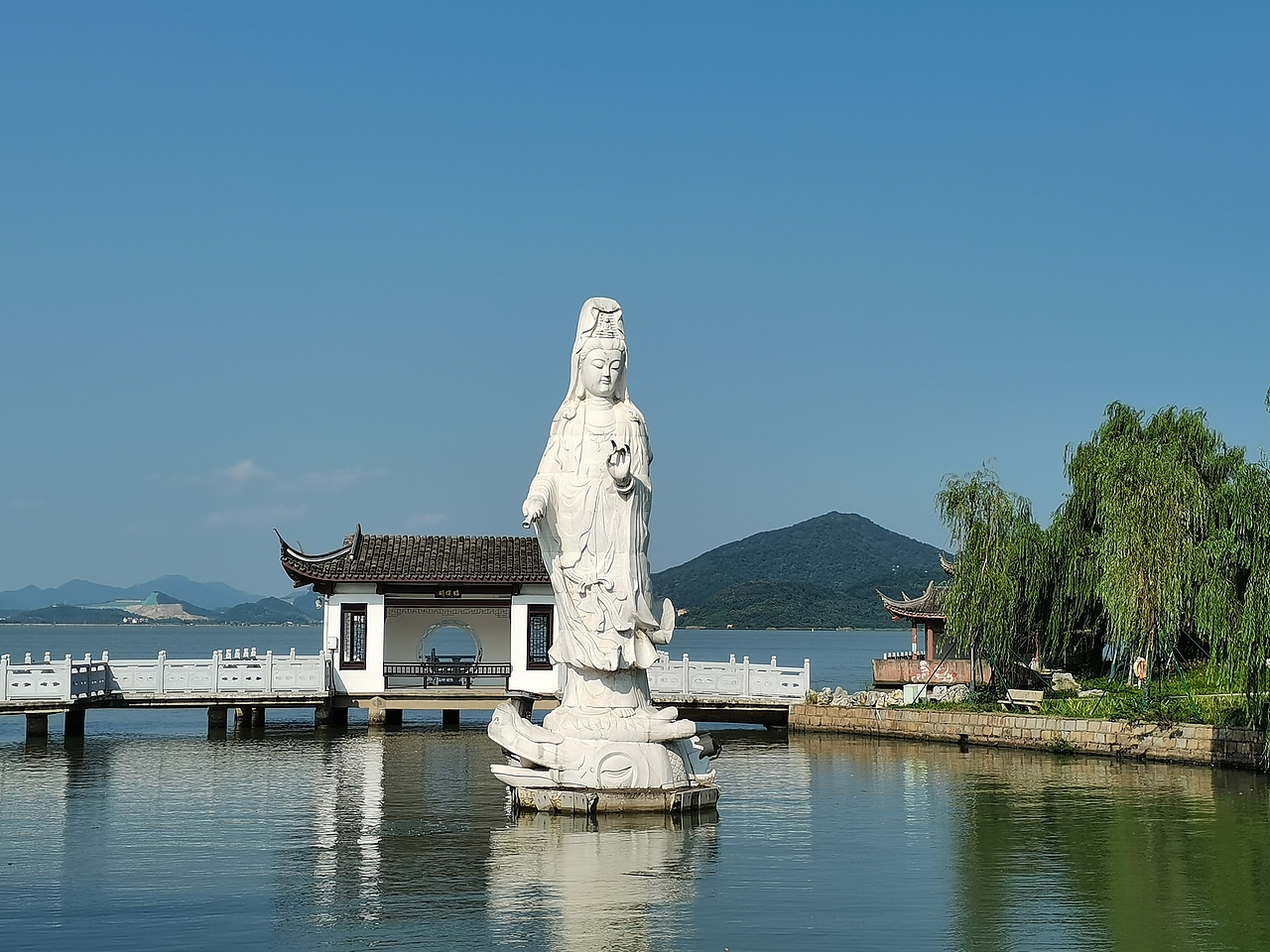 攝影作品【藍(lán)天白云】（圖ZMzUyMjY2ODUy） - 風(fēng)光攝影 - 站酷設(shè)計(jì)師沉溺于假象1原創(chuàng)素材 - 站酷ZCOOL