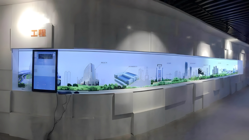 互动滑轨屏优化科技展厅方案，未来感展示空间触手可及！
