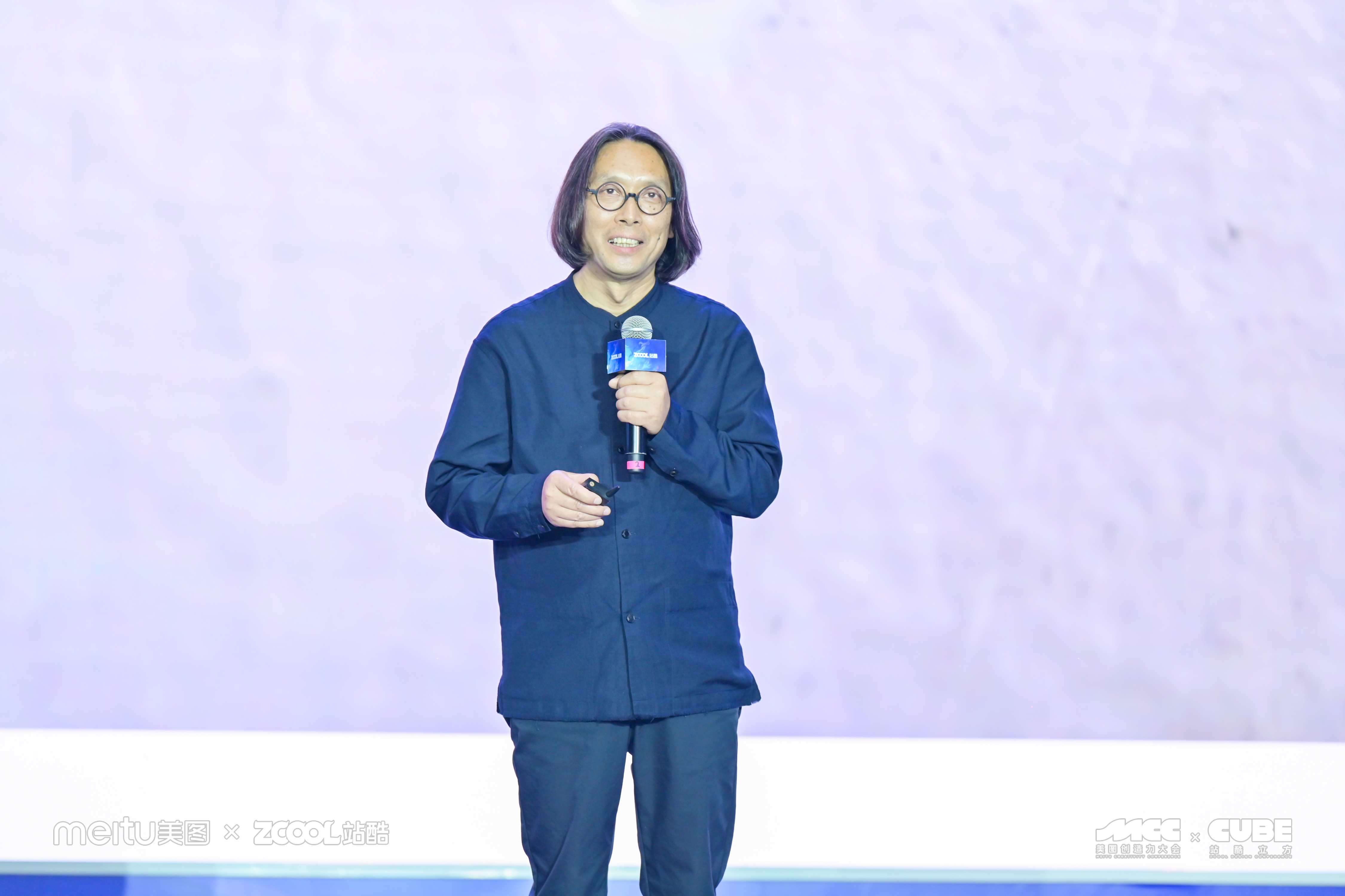 反卷AI的虫子设计师朱赢椿 - 2023ZCOOLCUBE主题演讲（图ZMTQ2MTczODQ=） - 观点 - 站酷设计师站酷设计周原创素材 - 站酷ZCOOL