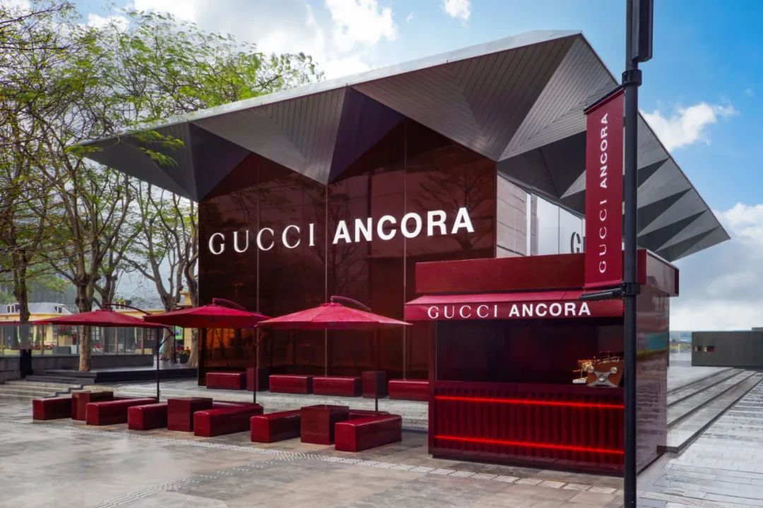 “Gucci Ancora 古驰安可拉红”深圳空间