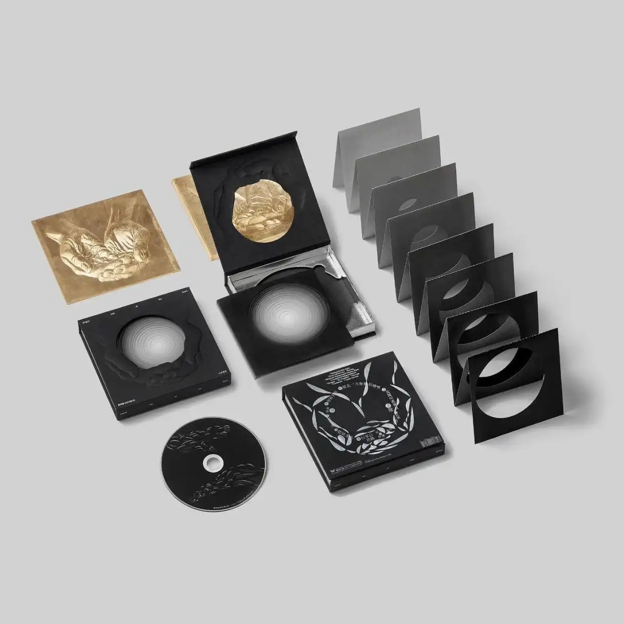 ​各大美院毕设海报盘点/吉祥物RENE形象引热议/星巴克与QQ联名表情杯（图ZMTQ3ODI4ODA=） - 资讯 - 站酷设计师站酷资讯原创素材 - 站酷ZCOOL