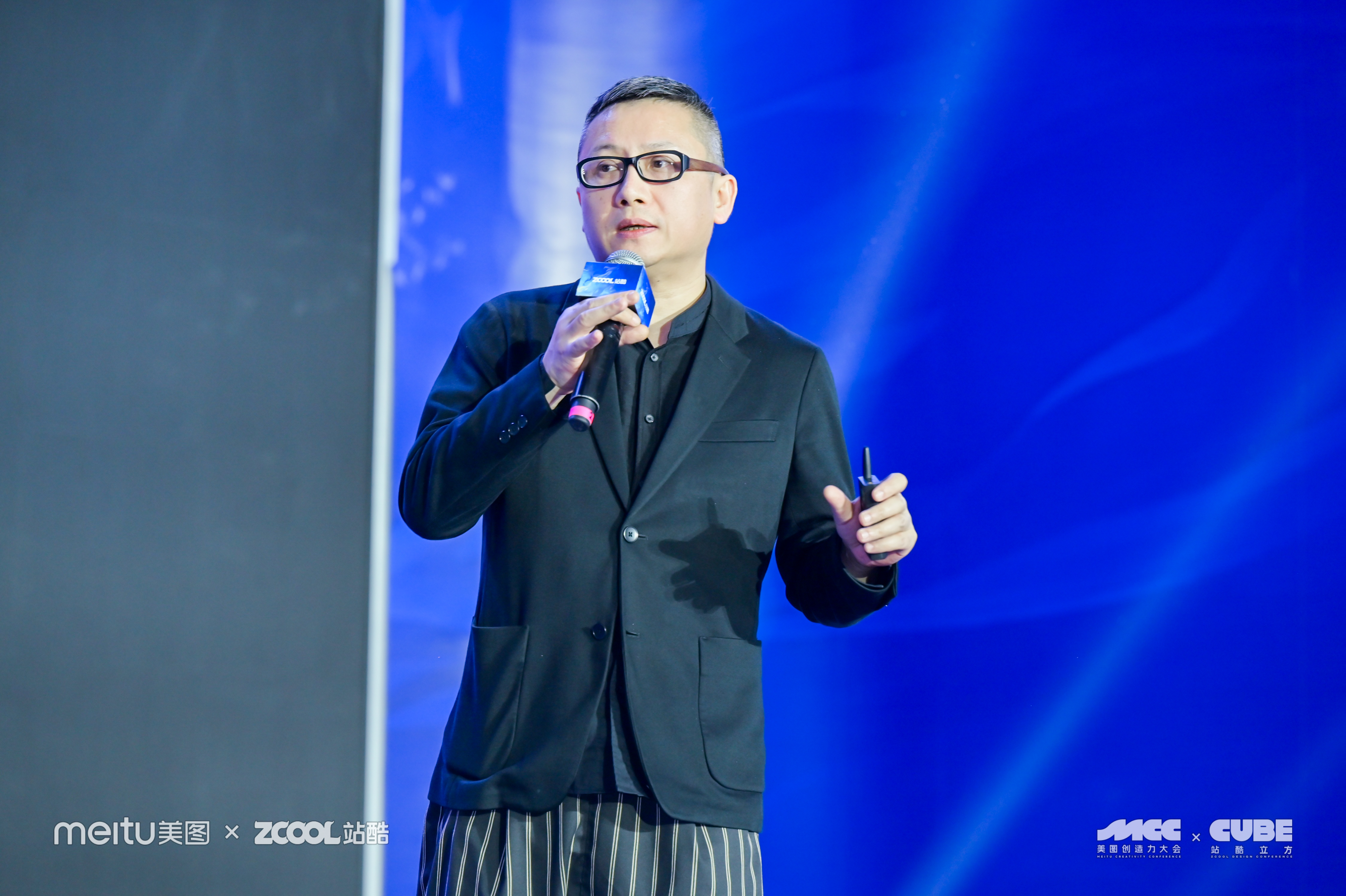 福布斯中国最具影响力工业设计师杨明洁 - 2023ZCOOLCUBE主题演讲（图ZMTQ2MjExOTY=） - 观点 - 站酷设计师站酷设计周原创素材 - 站酷ZCOOL