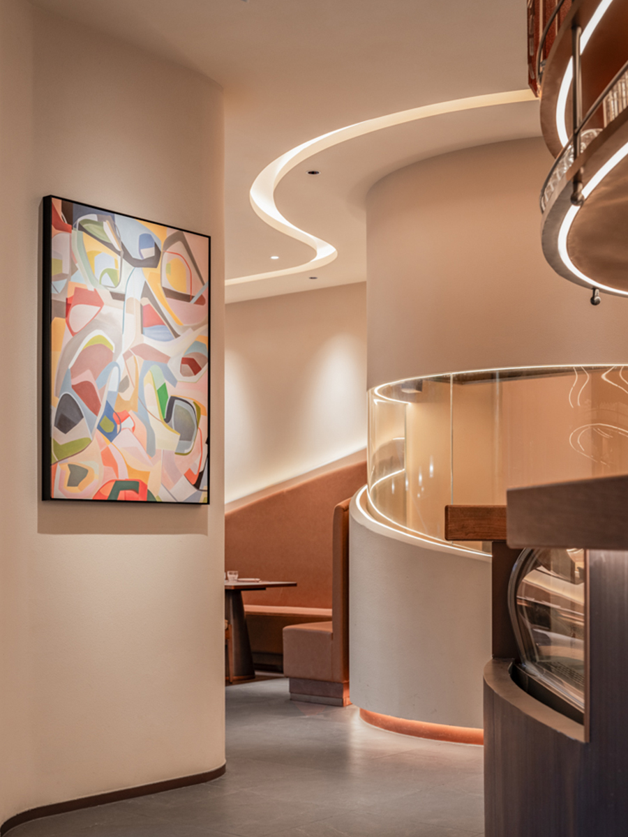 深圳西餐厅设计，310㎡无限循环的神秘洞穴主题空间