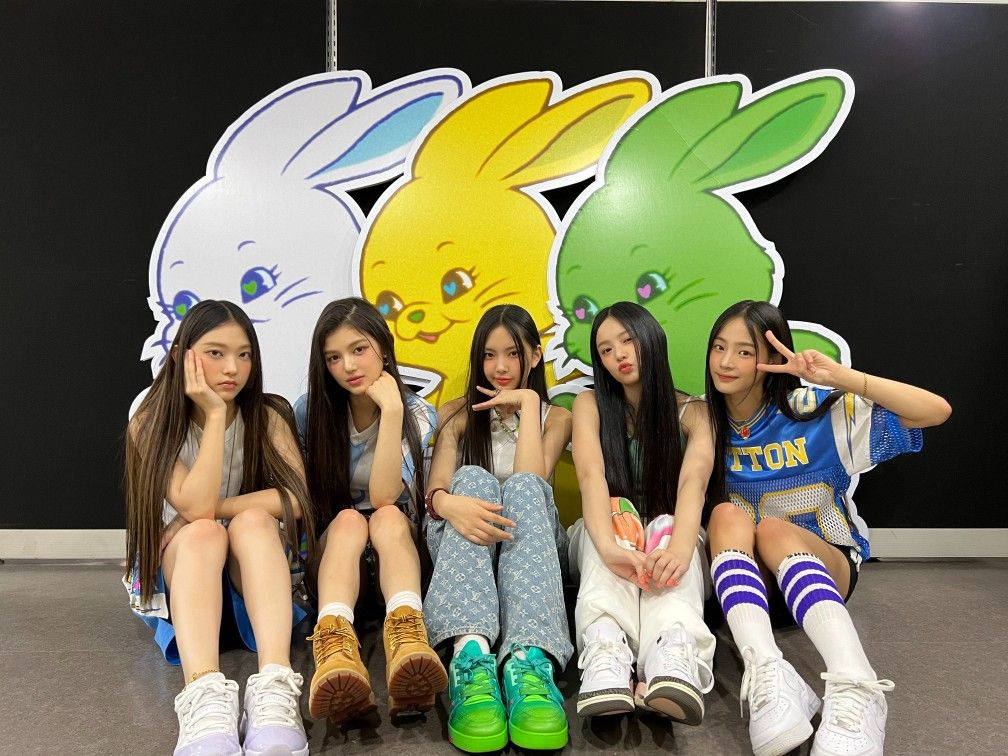 NewJeans如何用一只“兔子”征服K-pop世界(图ZMTQ3NzIzMDg=) - 观点 - 站酷设计师灵鲲科技AIGC原创素材 - 站酷ZCOOL