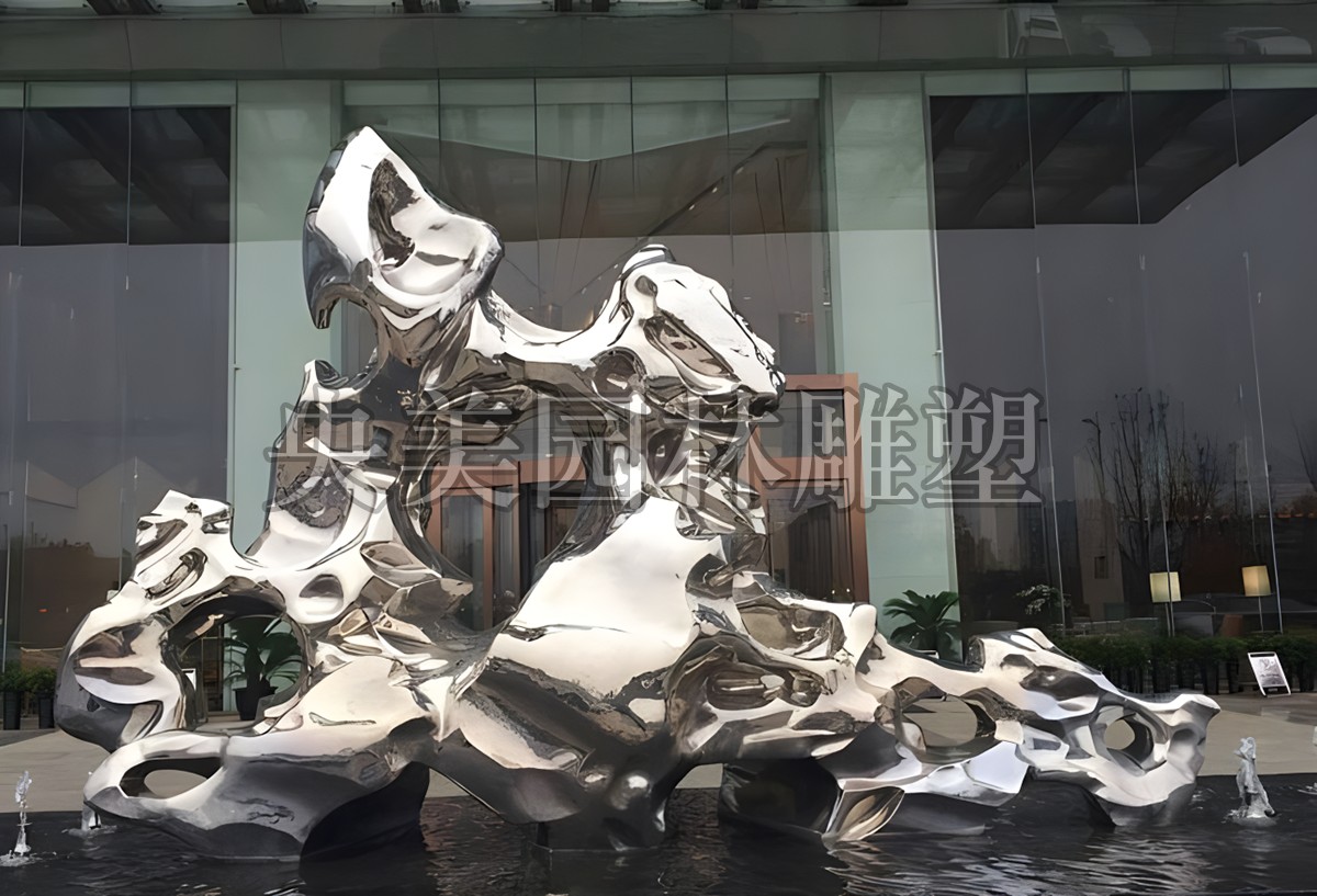 不锈钢太湖石雕塑，现代园林新型景观石头