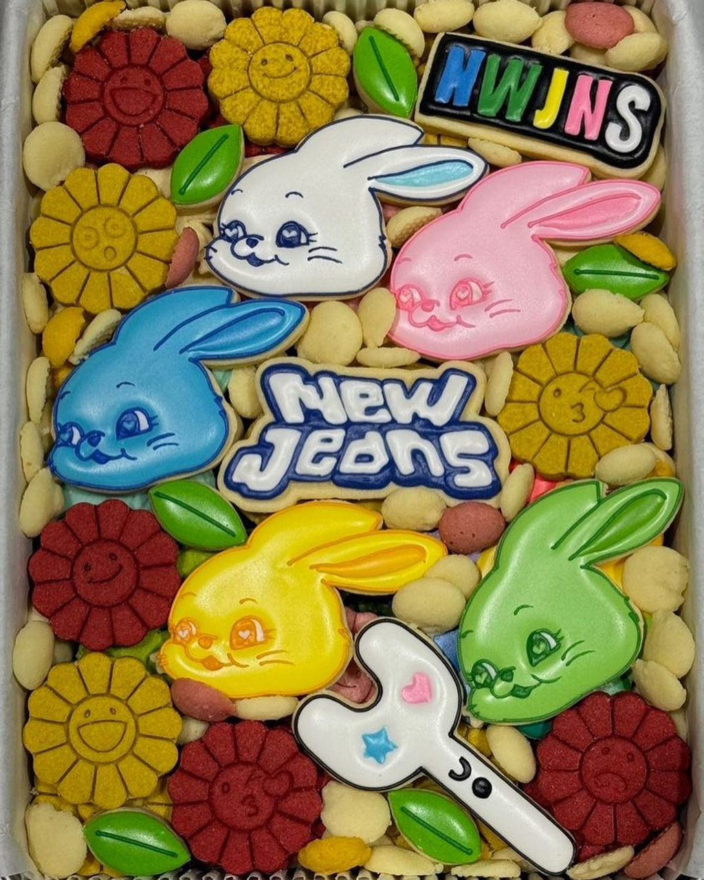 NewJeans如何用一只“兔子”征服K-pop世界(图ZMTQ3NzIyOTI=) - 观点 - 站酷设计师灵鲲科技AIGC原创素材 - 站酷ZCOOL