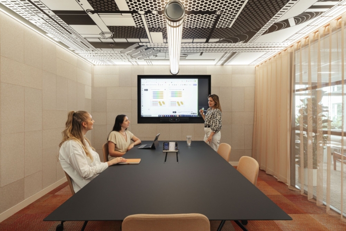 办公室室内装修：受益于充足的自然光线 邀请创造力和随意的互动（图ZMTQ3MjUyODA=） - 资讯 - 站酷设计师凯悦办公装修原创素材 - 站酷ZCOOL