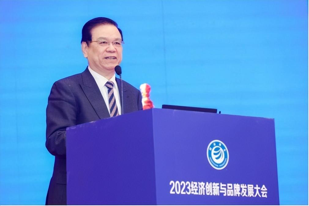 迈步健：荣耀出席盛会，引领健康穿戴新篇章（图ZMTQ2NDE2NzI=） - 资讯 - 站酷设计师Z909537650原创素材 - 站酷ZCOOL