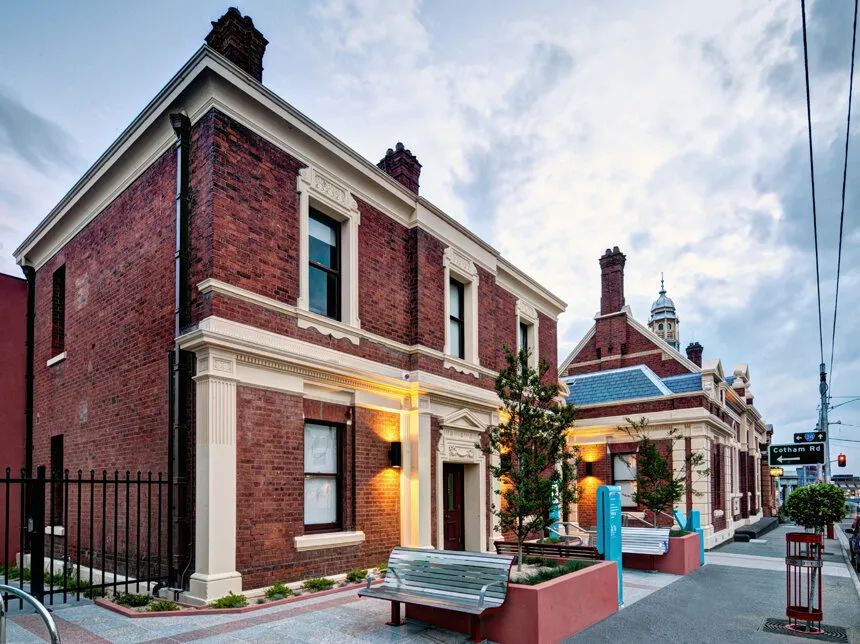 导视系统设计 Boroondara Kew法院大楼（图ZMTQ2MzkyNjA=） - 资讯 - 站酷设计师导视标视学院APP原创素材 - 站酷ZCOOL