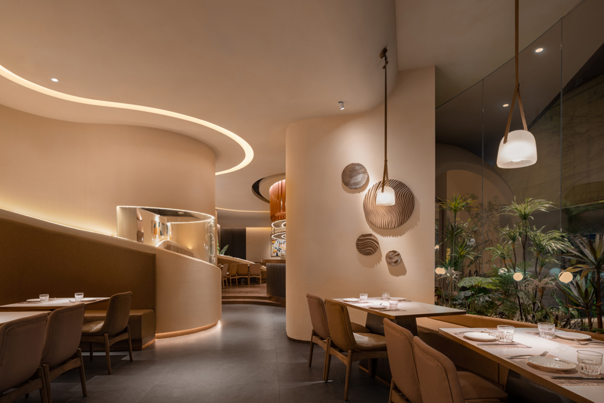 深圳西餐厅设计，310㎡无限循环的神秘洞穴主题空间