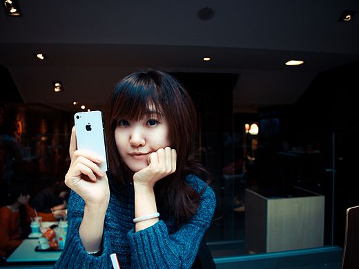 lara是个疯子，这么乱也敢让我拍照（个人主页-ZMTQ1MTk5NTI=） - 人像摄影 - 站酷设计师奇怪的幻想家原创素材 - 站酷ZCOOL