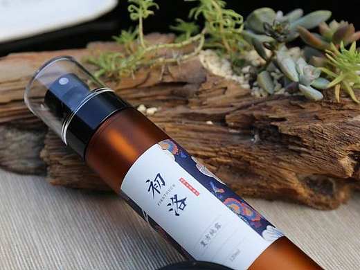 初洛有机护肤包装设计