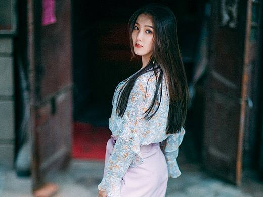 南山風情一條街（個人主頁-ZMzAwNjY1MDA=） - 人像攝影 - 站酷設計師寧靜致遠1968原創(chuàng)素材 - 站酷ZCOOL