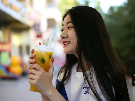 奶茶妹妹哟