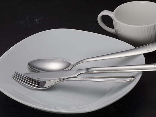 静物，刀叉，瓷器