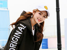 摄影女