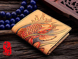 原創(chuàng)作品：皮雕：荷花 繪雕花的