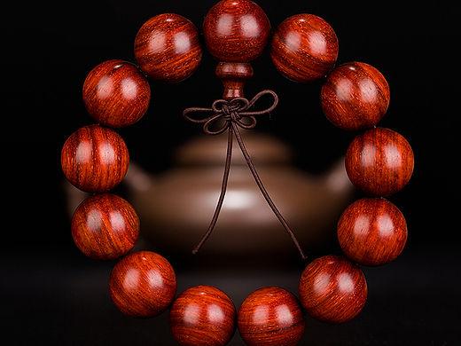 小叶紫檀海报2（个人主页-ZMTUwNzExNTI=） - 运营设计 - 站酷设计师ikit原创素材 - 站酷ZCOOL