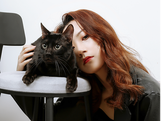 雜志酷人貓合影（個(gè)人主頁(yè)-ZNTkzMTkxMjA=） - 寵物攝影 - 站酷設(shè)計(jì)師7PHOTO攝影原創(chuàng)素材 - 站酷ZCOOL