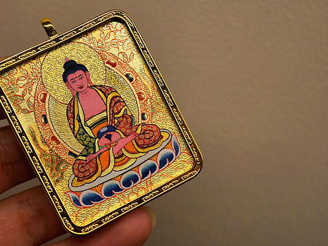 梵物藝術(shù)?礦彩刻金隨身唐卡「阿彌陀佛」（個人主頁-ZMzcwODUyNDA=） - 其他手工藝 - 站酷設(shè)計師梵物藝術(shù)原創(chuàng)素材 - 站酷ZCOOL