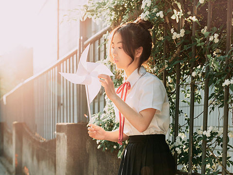 弥漫在校园里的35毫米的逆光（个人主页-ZNDYwNTQ4NjQ=） - 人像摄影 - 站酷设计师天罗同学原创素材 - 站酷ZCOOL