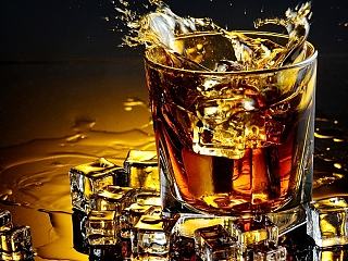 白兰地酒（个人主页-ZNzU5OTczNg==） - 产品摄影 - 站酷设计师独钓寒秋原创素材 - 站酷ZCOOL