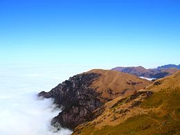 日照金山