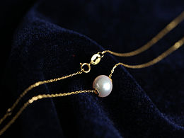 珍珠首饰拍摄轻奢风