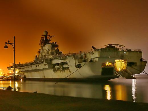 鹽田航母公園（個人主頁-ZMTM3MTE3NTI=） - 環(huán)境/建筑攝影 - 站酷設計師炒粉的粉很粉原創(chuàng)素材 - 站酷ZCOOL