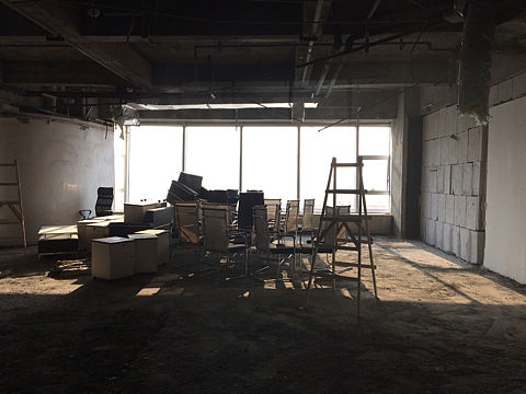 破產(chǎn)（個(gè)人主頁-ZMjE2MTQxNjg=） - 人文/紀(jì)實(shí)攝影 - 站酷設(shè)計(jì)師旅長原創(chuàng)素材 - 站酷ZCOOL