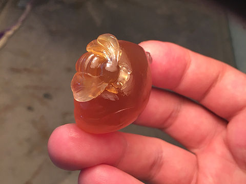 蜜蜂雕刻（糖心玛瑙）