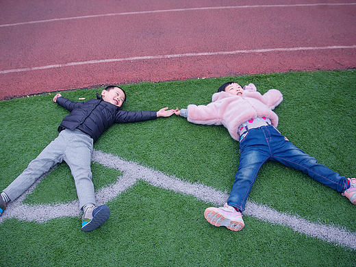 羡慕有陪伴的童年