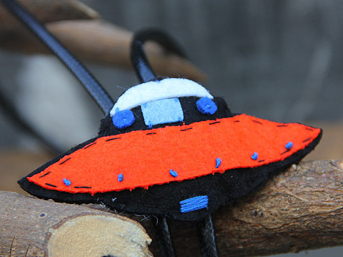 原创设计师手工布艺飞碟创意波洛带  时尚休闲可爱bolo tie