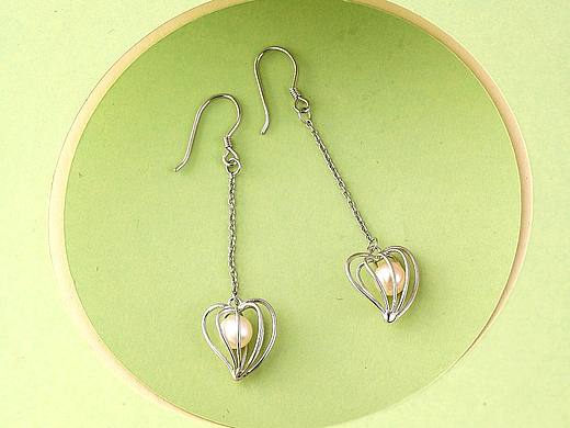 小饰品（个人主页-ZNDE0MDg3ODg=） - 产品摄影 - 站酷设计师东方锦尚原创素材 - 站酷ZCOOL