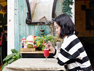 我坐在椅子上看日出复活人像摄影写真系列【AJ酱小饼】